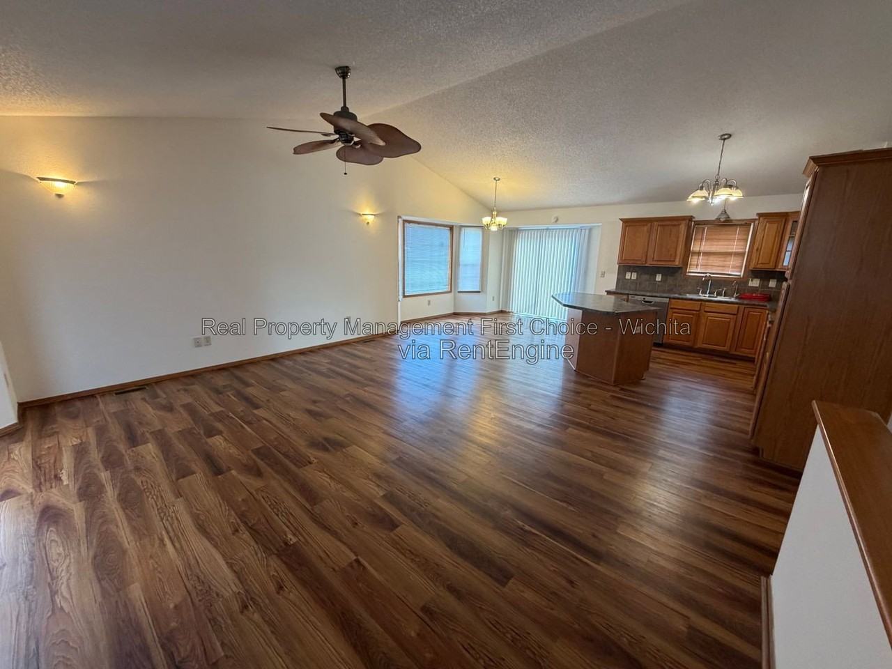 10805 E Funston St - Photo 5 of 42