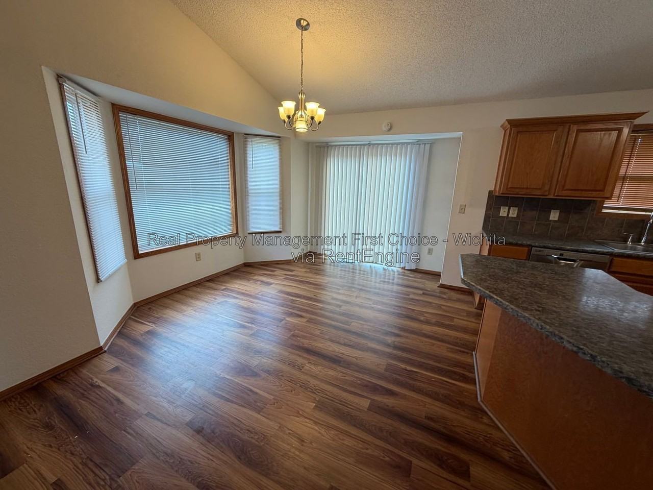 10805 E Funston St - Photo 7 of 42
