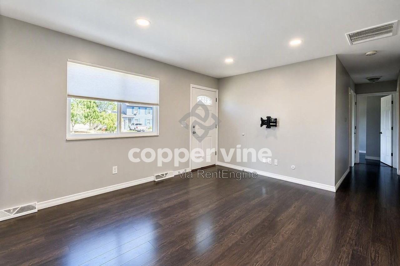 10536 W 107th Ave - Photo 2 of 19