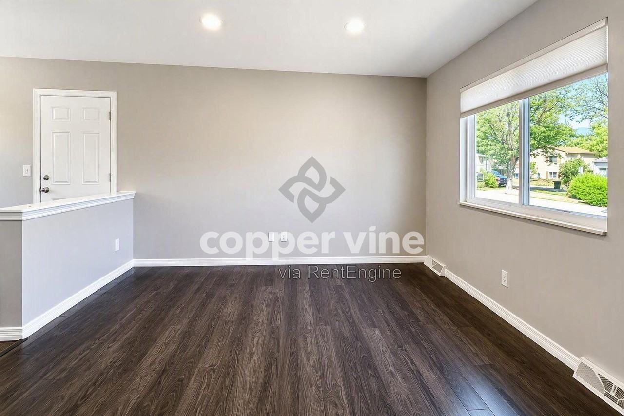 10536 W 107th Ave - Photo 3 of 19