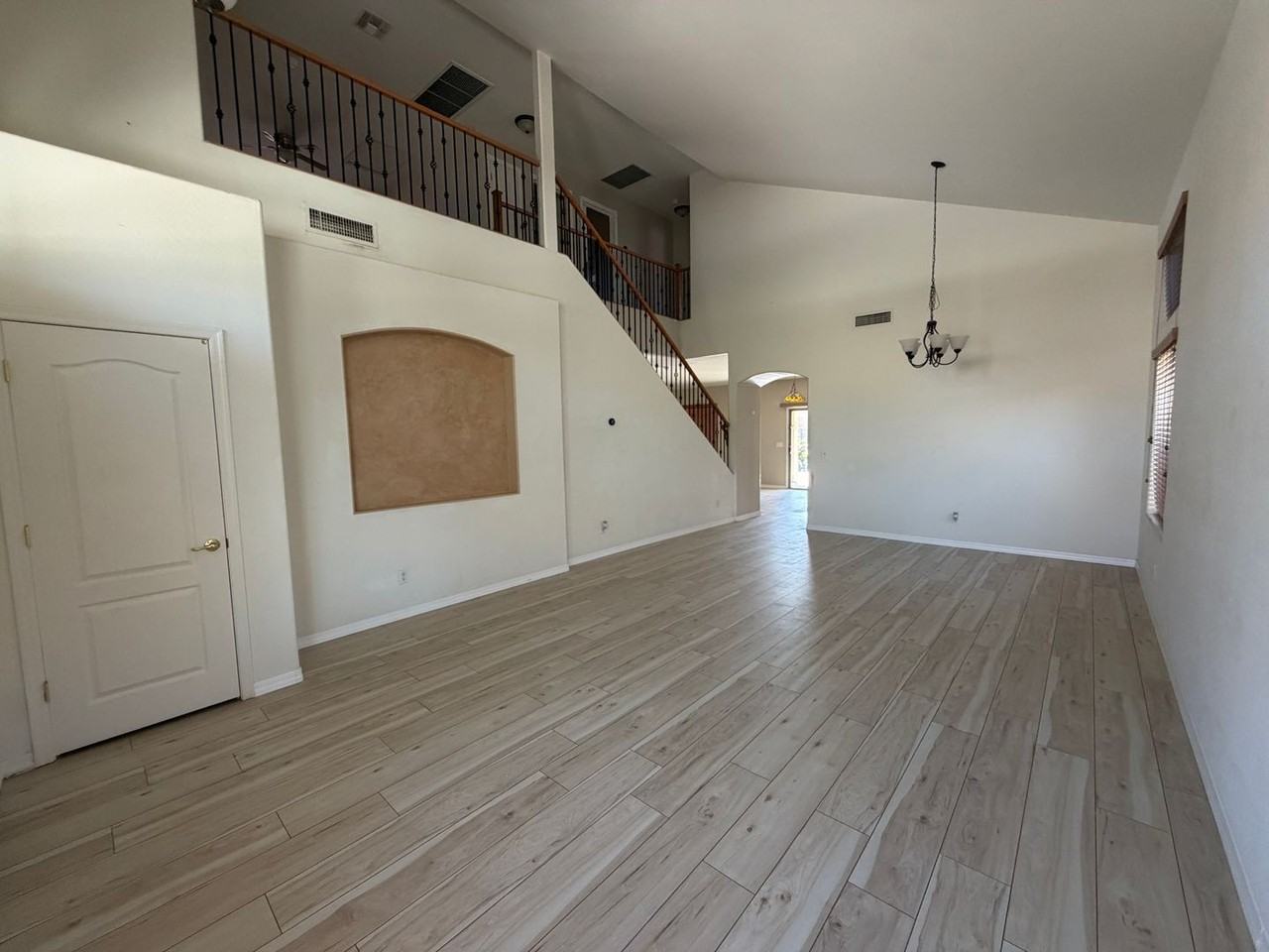 24763 W Jones Ave - Photo 2 of 27