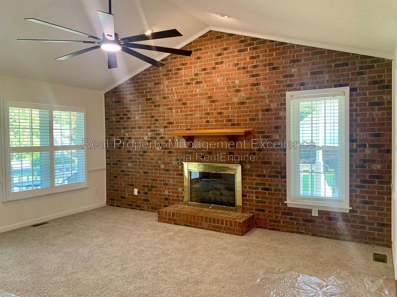 5900 Swales Way - Photo 4 of 39
