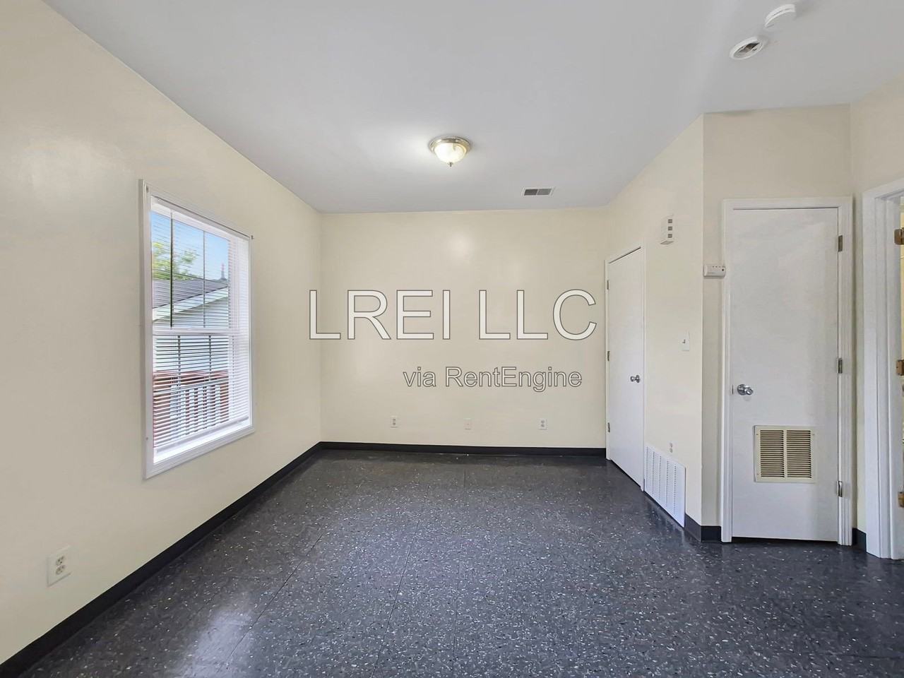 705 M St #3 - Photo 4 of 11