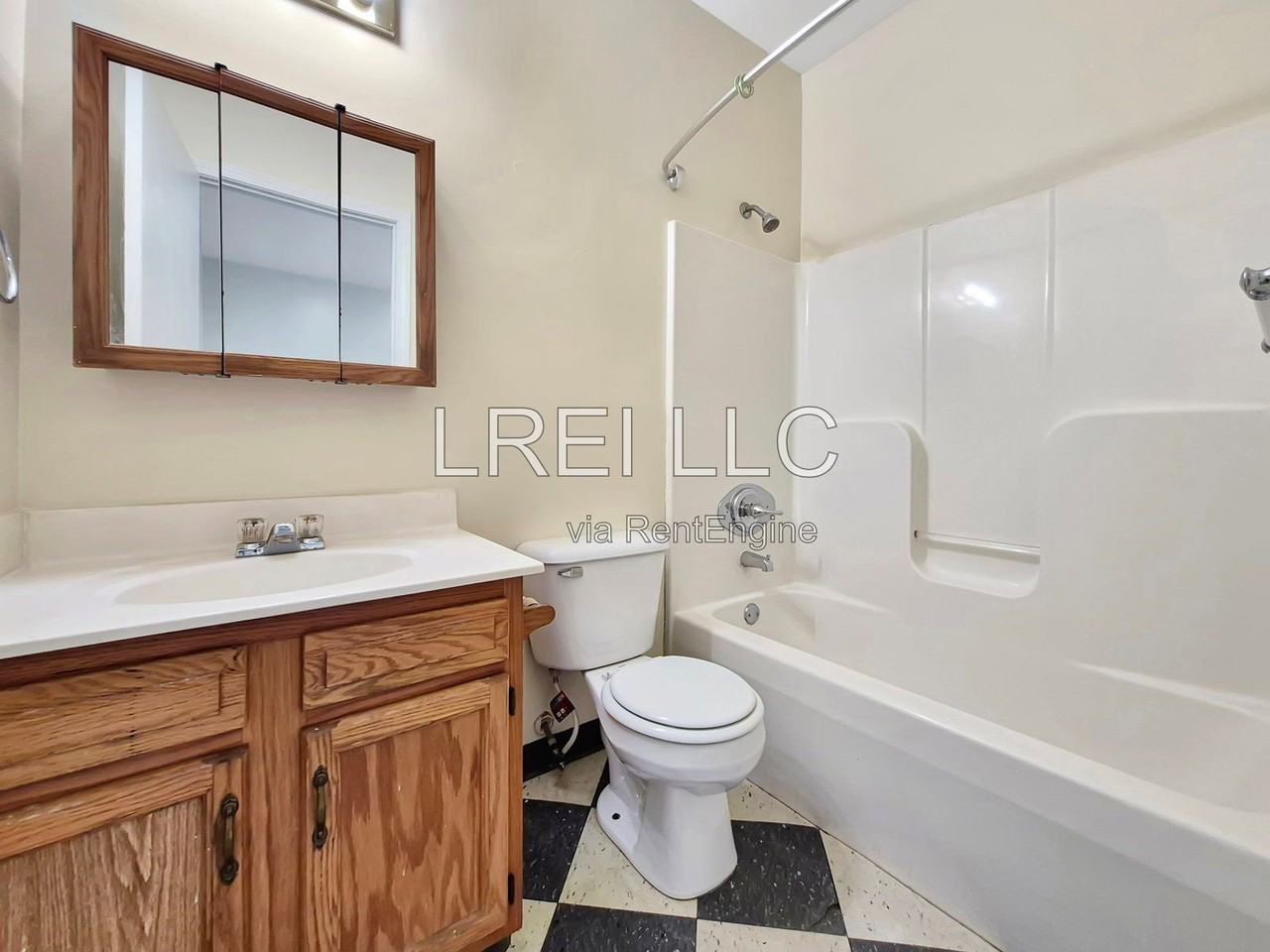 705 M St #3 - Photo 6 of 11