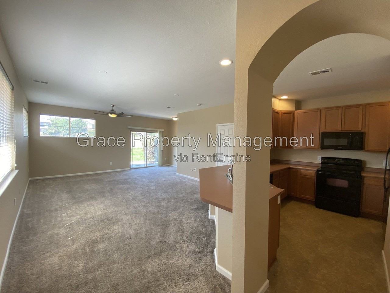 9735 Dexter Ln - Photo 3 of 30