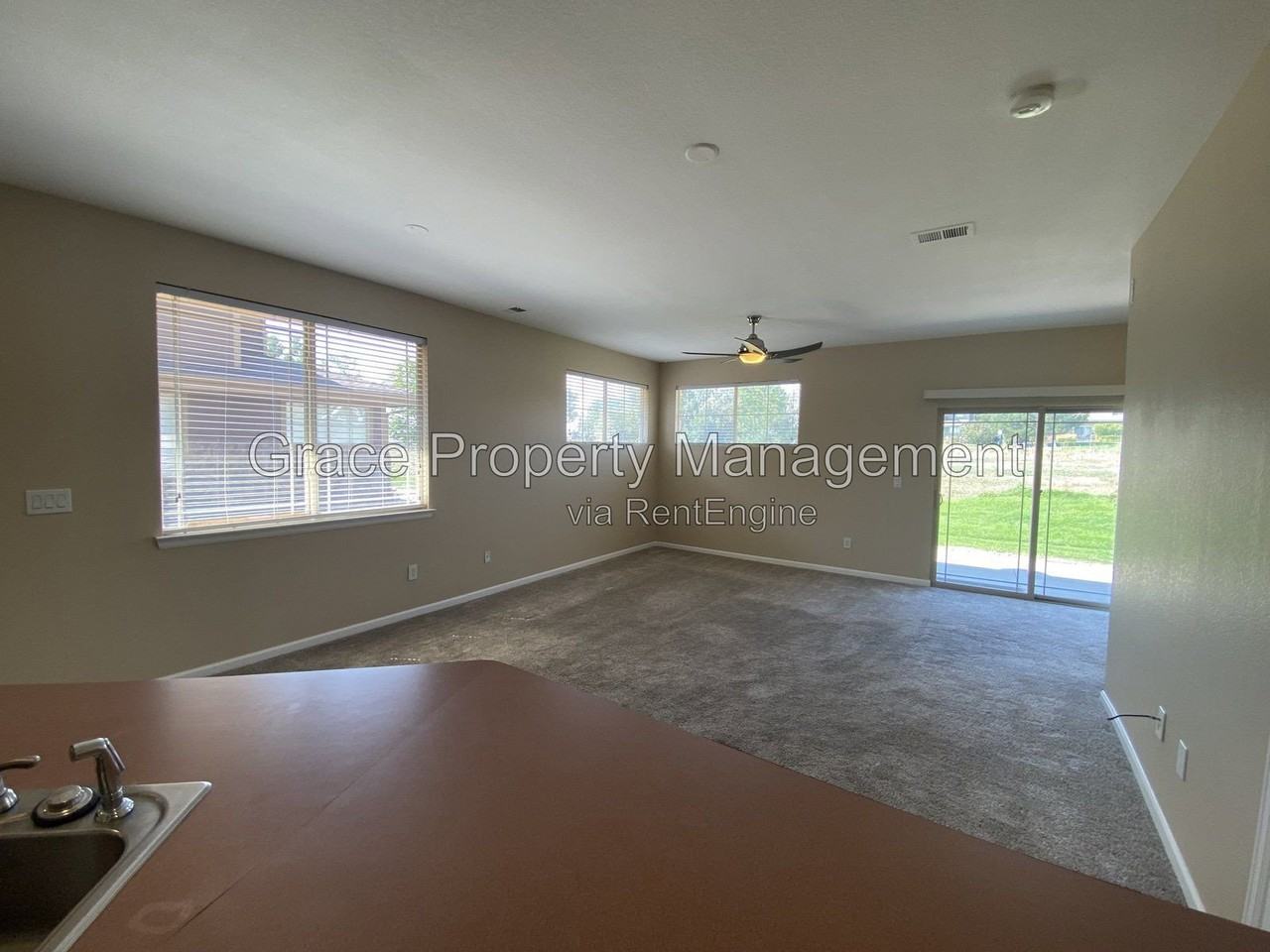 9735 Dexter Ln - Photo 6 of 30