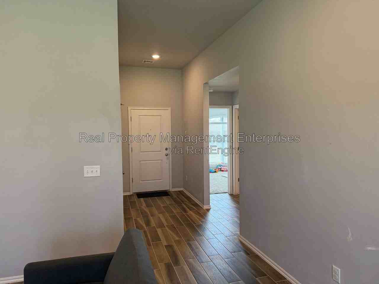 15416 Hill Branch Rd - Photo 3 of 20