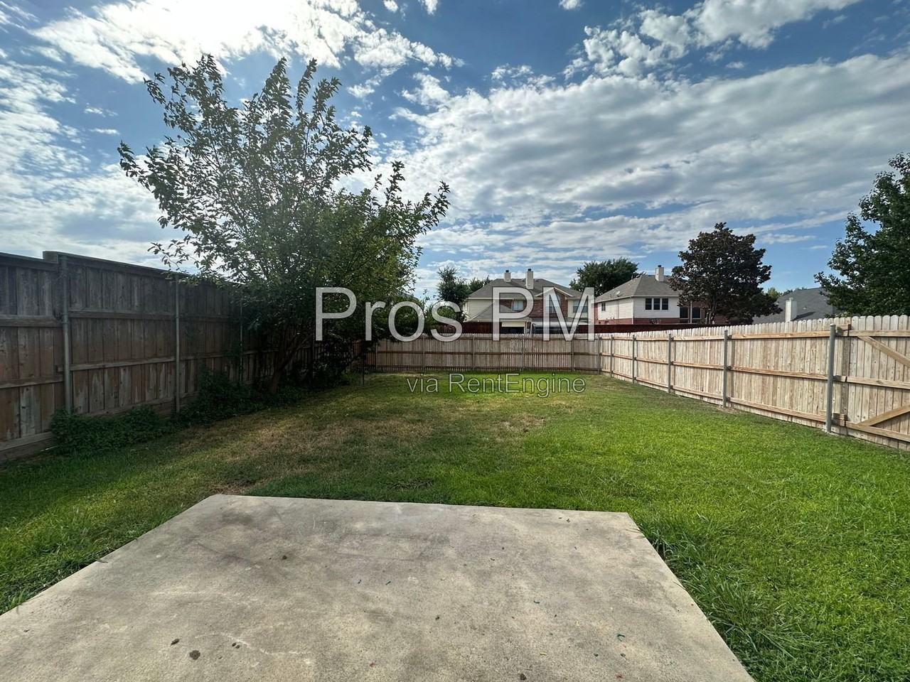 3945 Indian Oaks Ln - Photo 3 of 23
