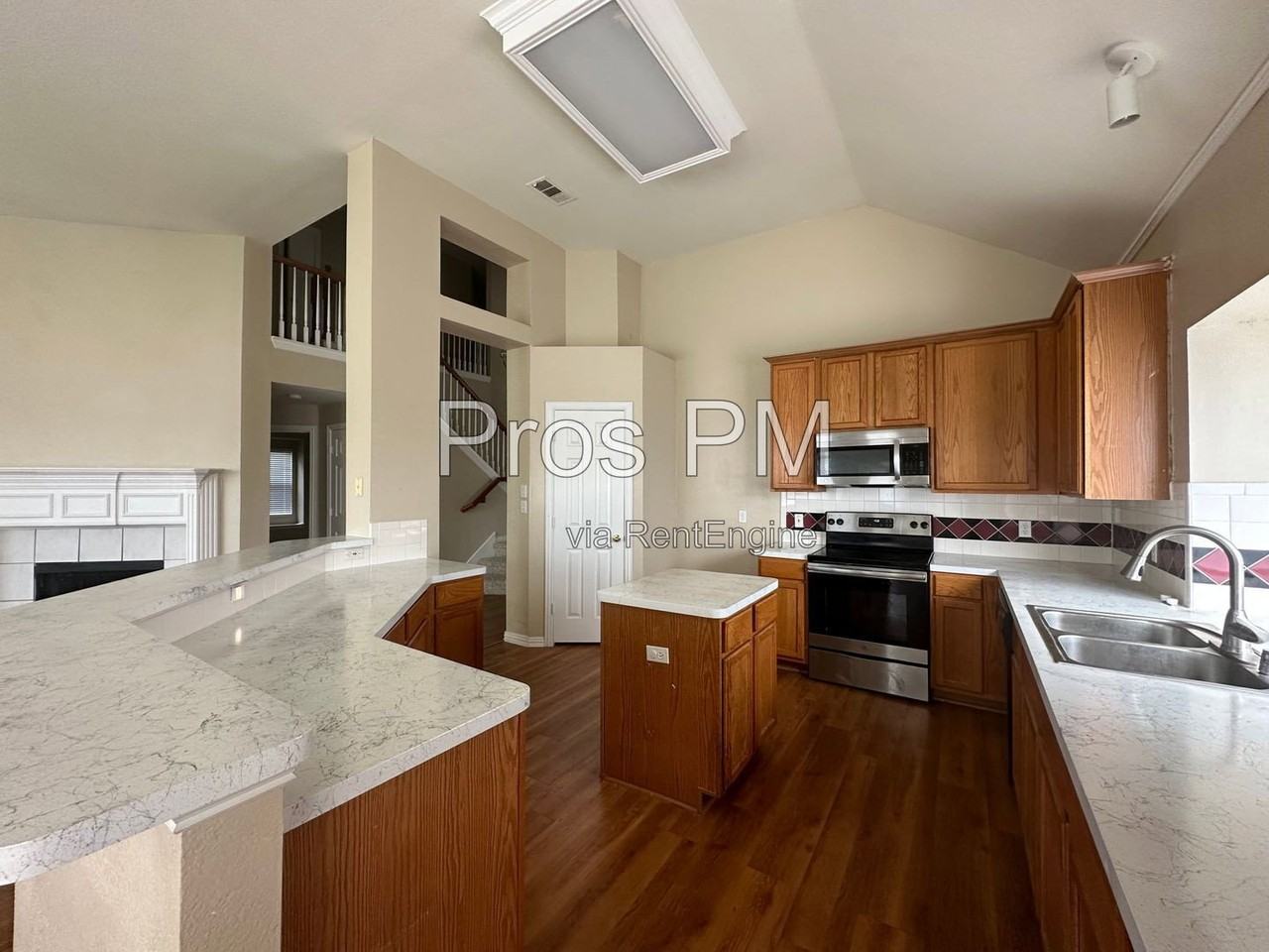 3945 Indian Oaks Ln - Photo 5 of 23