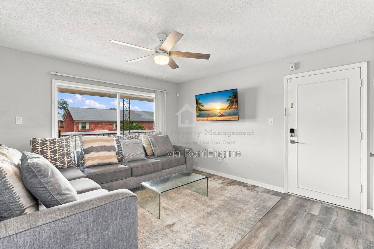 525 Georgetown Dr #D1 - Photo 6 of 27