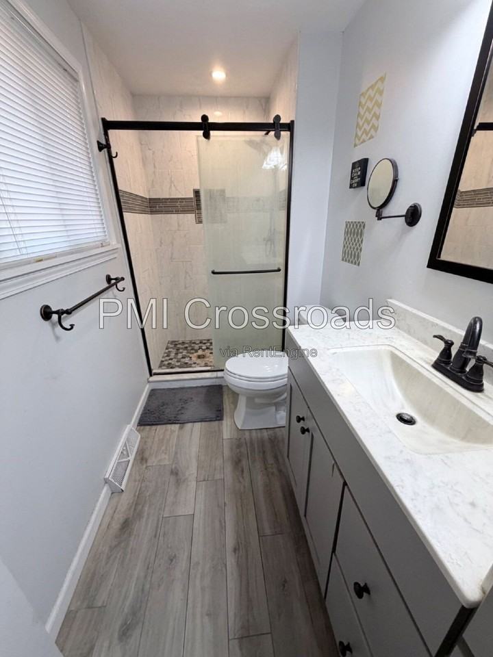 1343 Oakhill Ave - Photo 6 of 27