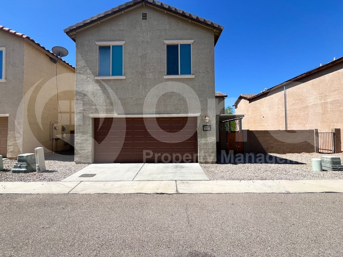 11024 E Midnight Moon Ln - Photo 3 of 28