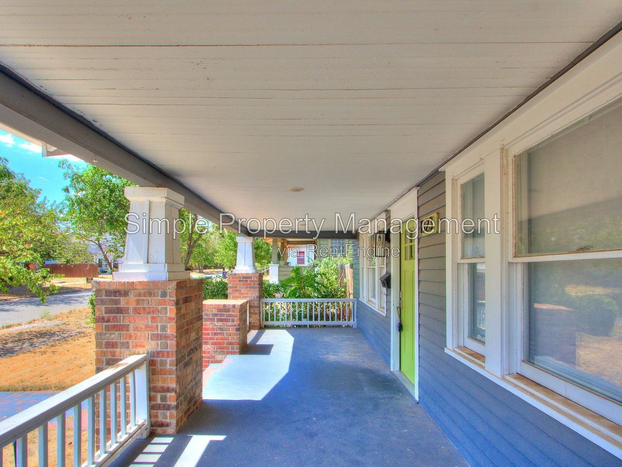 1823 Nw 11th St - Photo 3 of 25
