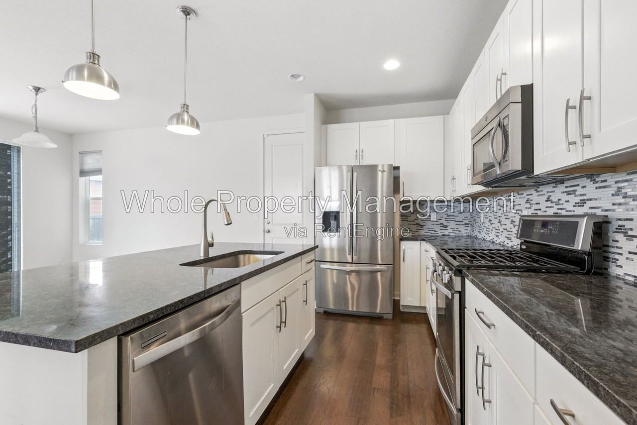 10007 Hough Pt - Photo 6 of 33