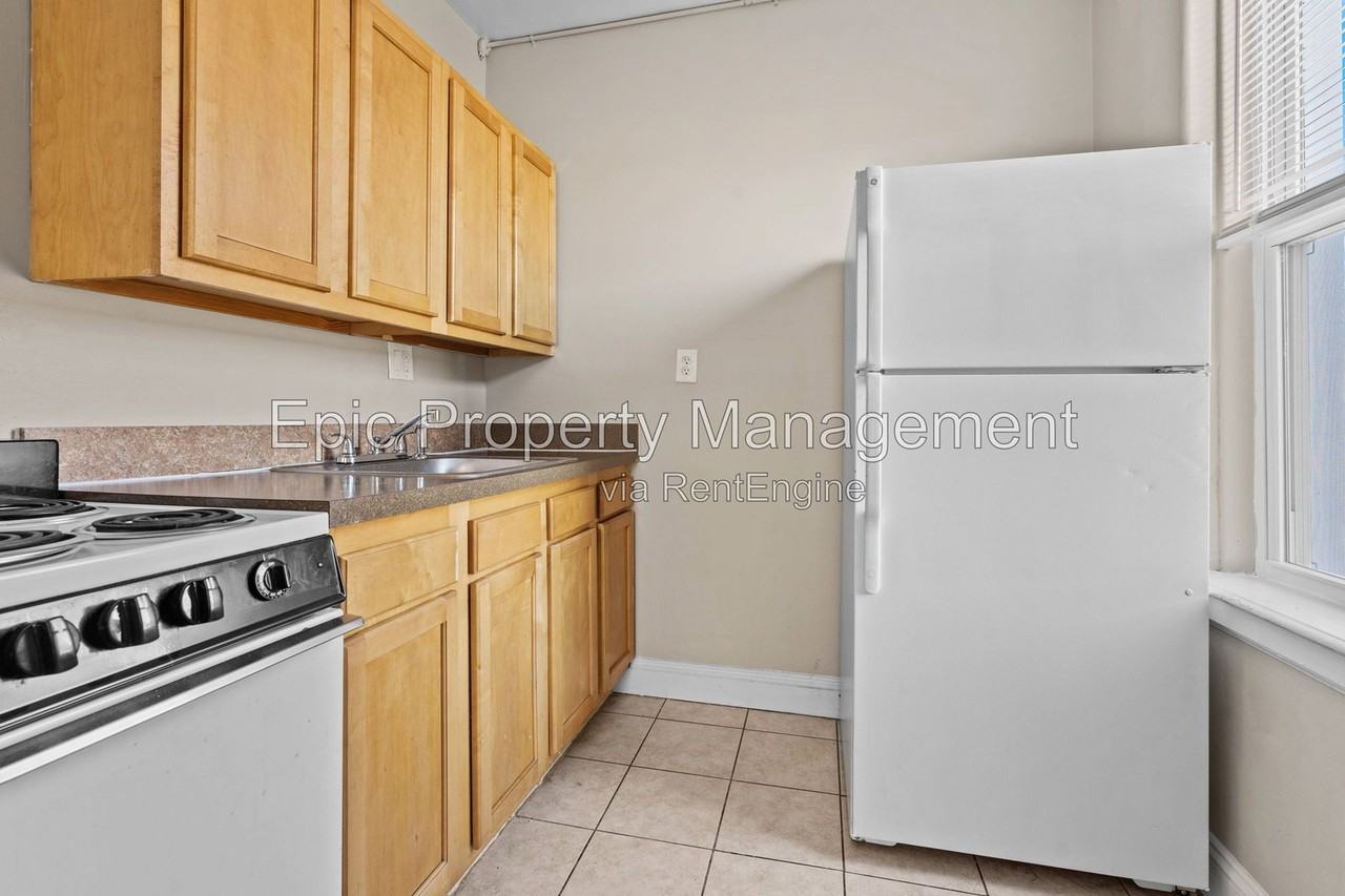 7100 Freda St #206 - Photo 2 of 10