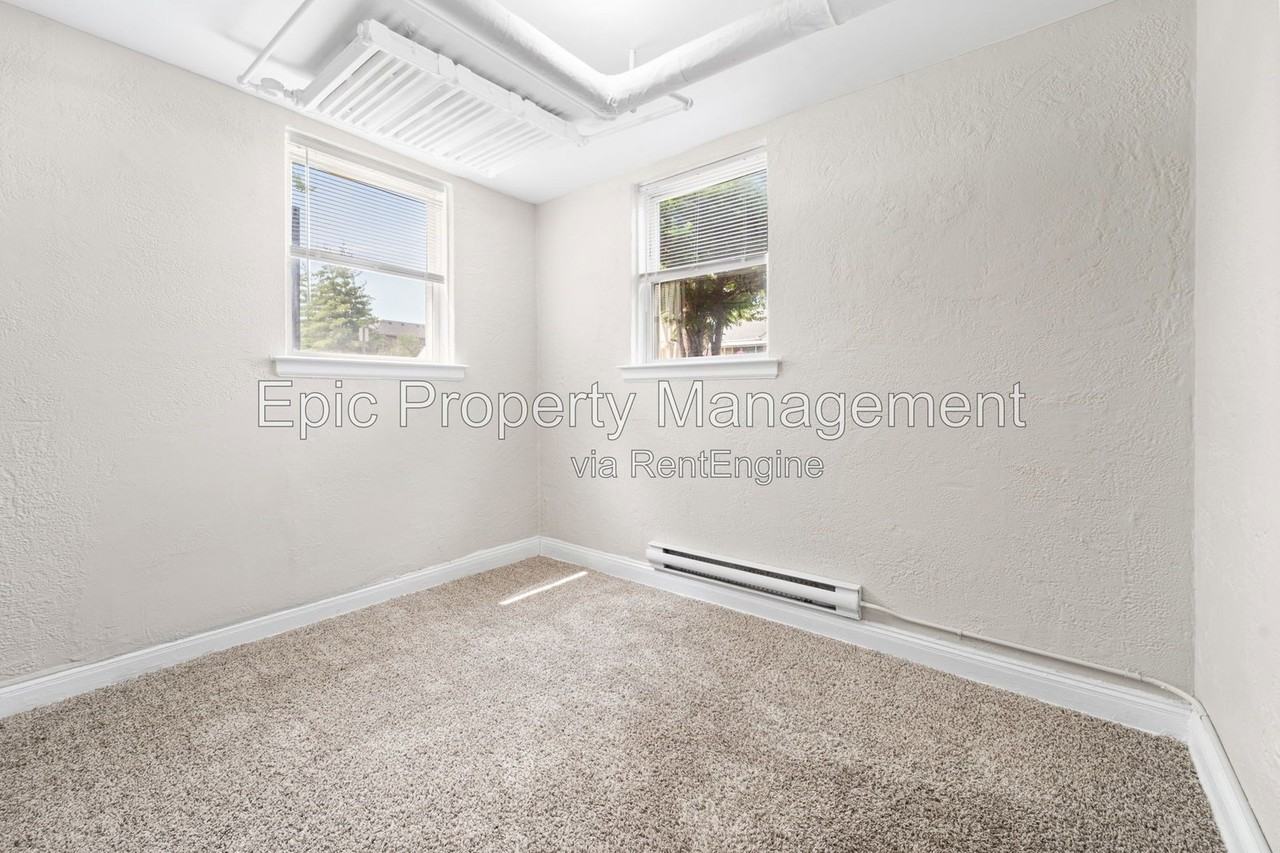 7100 Freda St #B1 - Photo 7 of 10