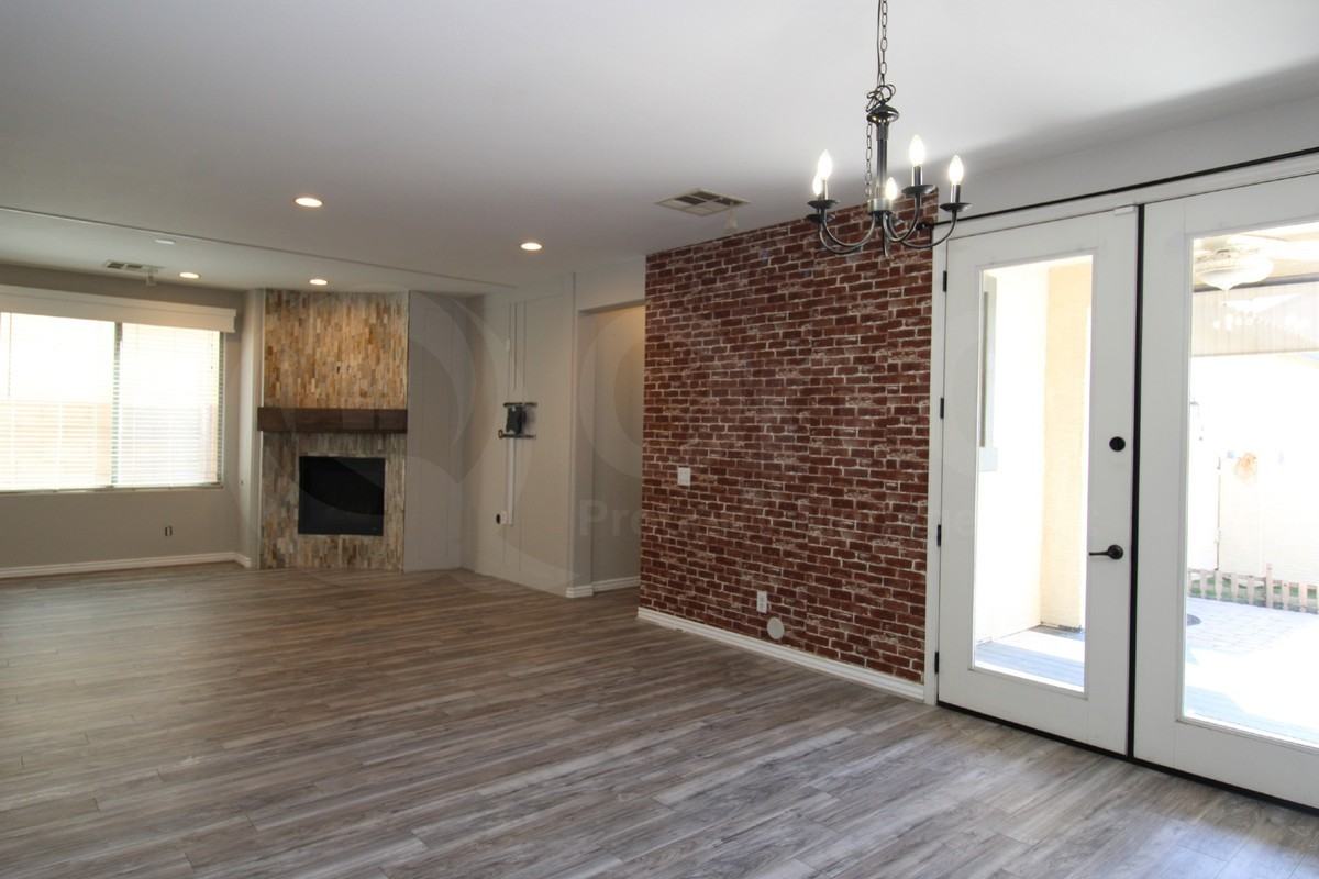 1668 S Parkcrest St - Photo 6 of 35