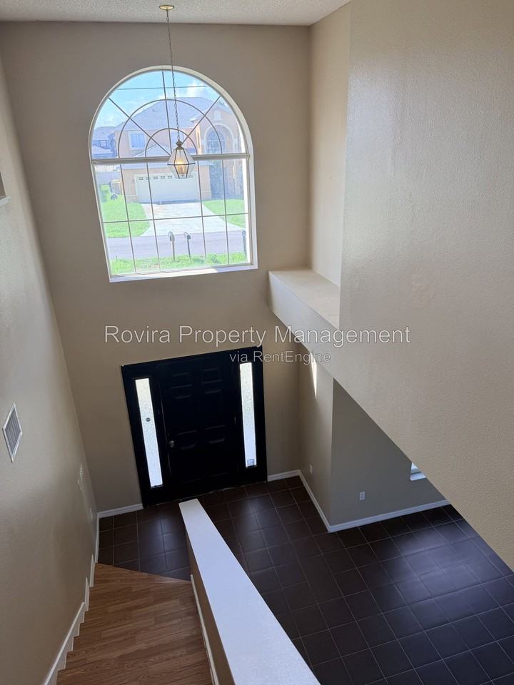 2225 Rio Grande Canyon Loop - Photo 2 of 22