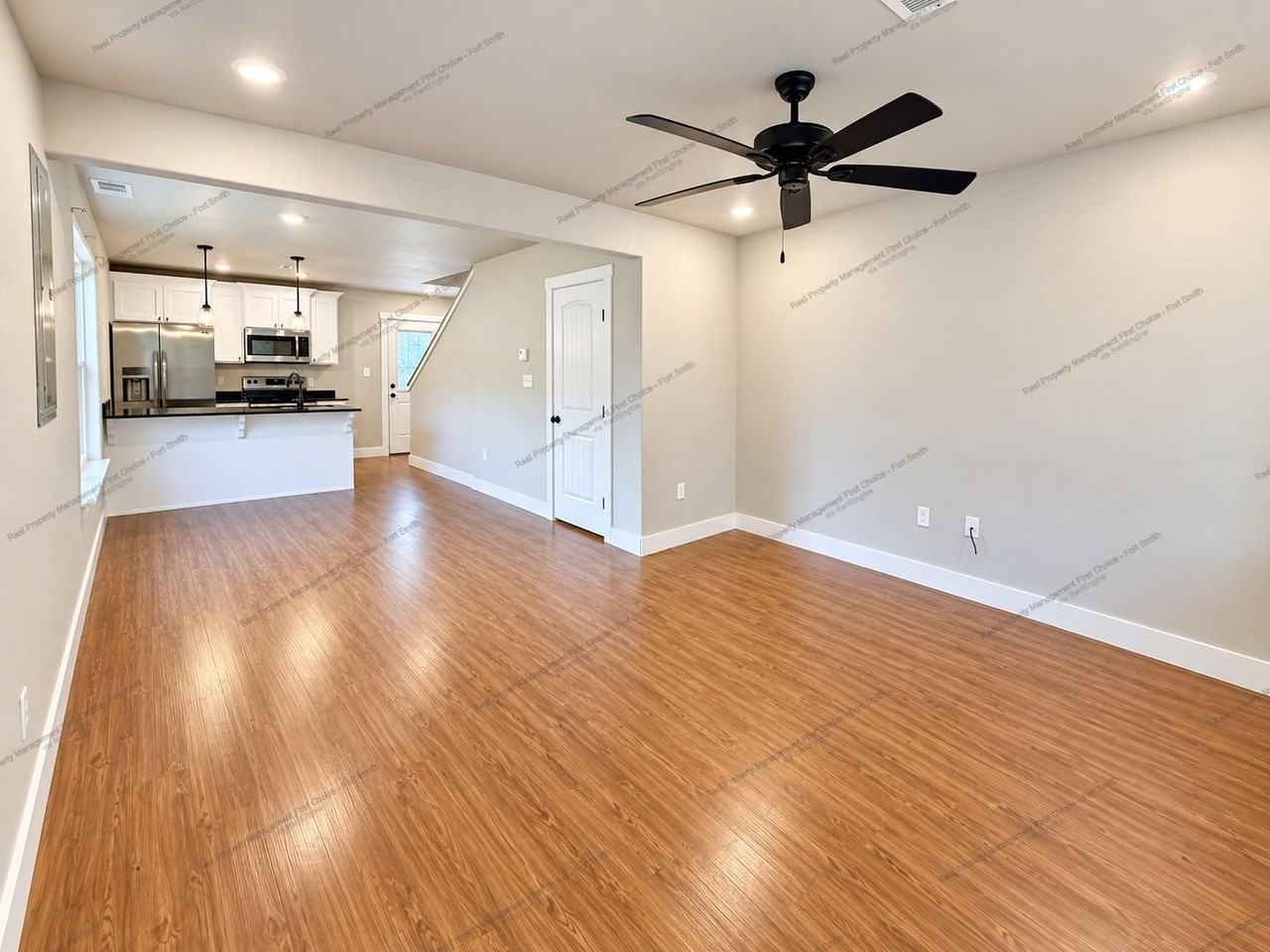 518 N Coker St #A - Photo 2 of 21