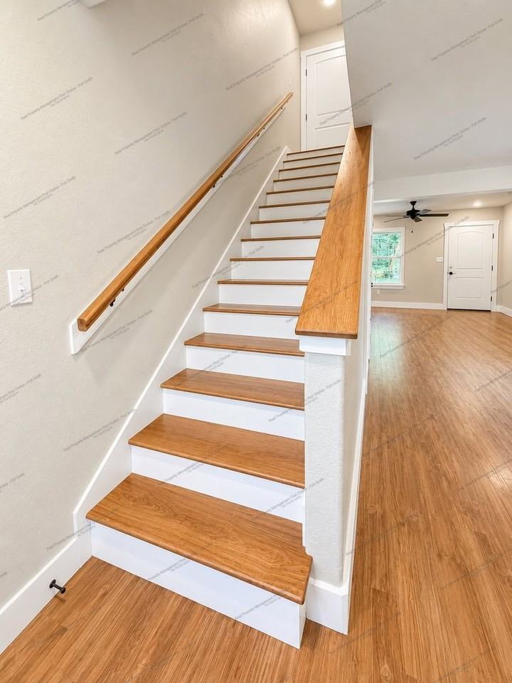 518 N Coker St #A - Photo 7 of 21