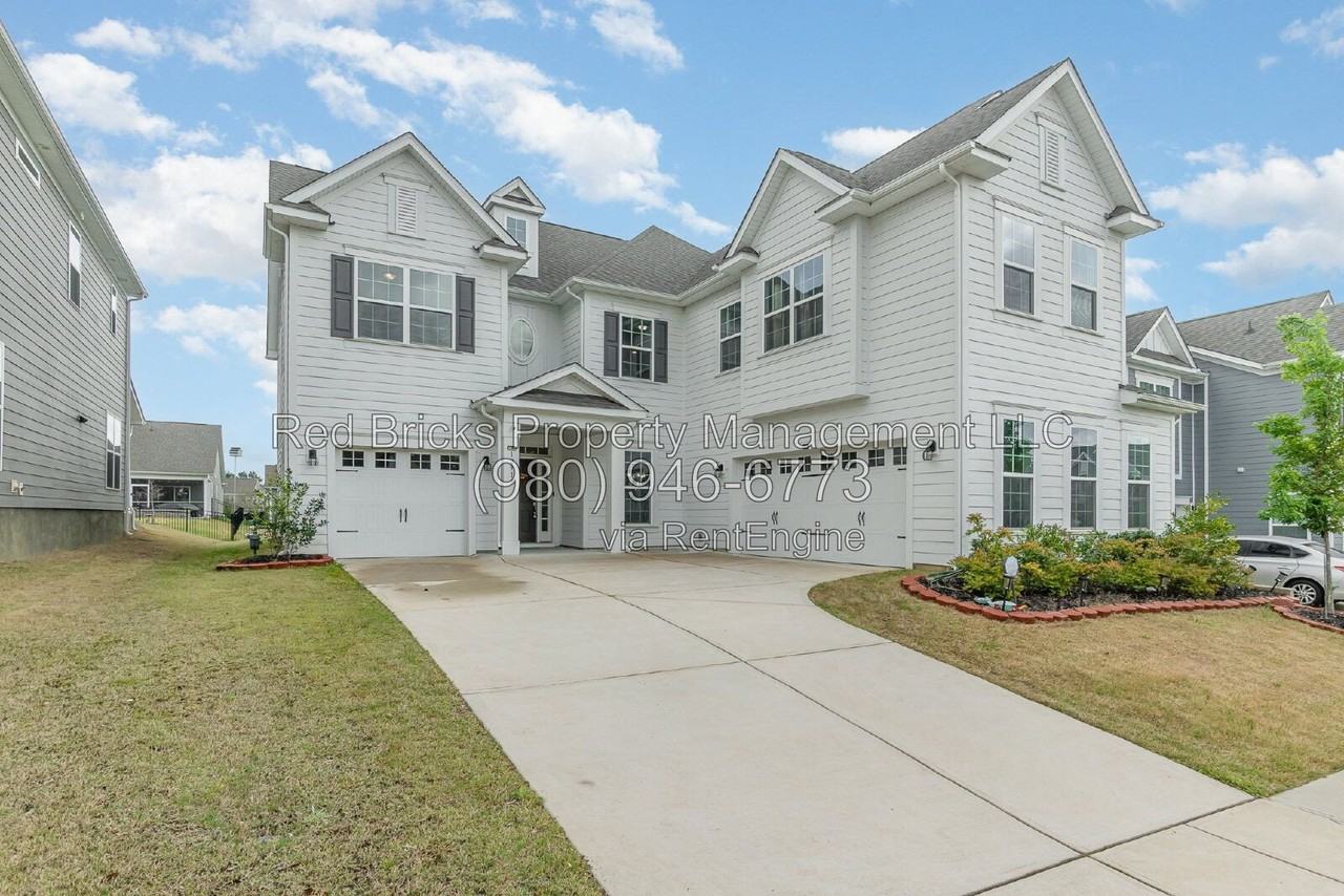 12917 Hindcross Dr - Photo 3 of 35