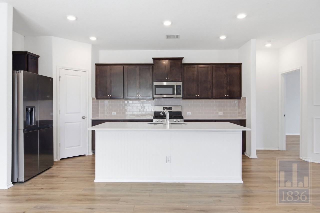 5913 Toscana Trce - Photo 5 of 50
