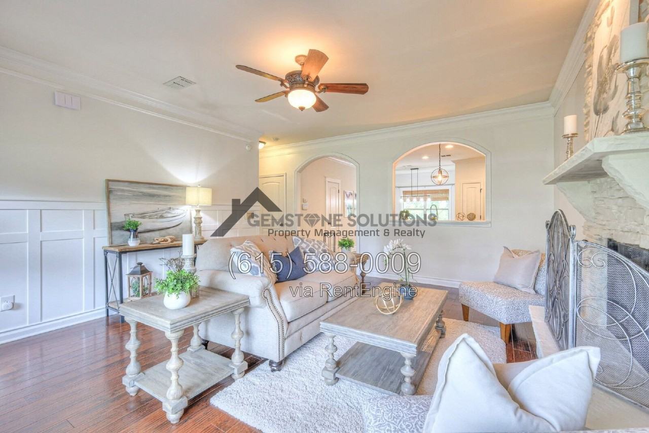1008 Beverly Ln - Photo 2 of 38