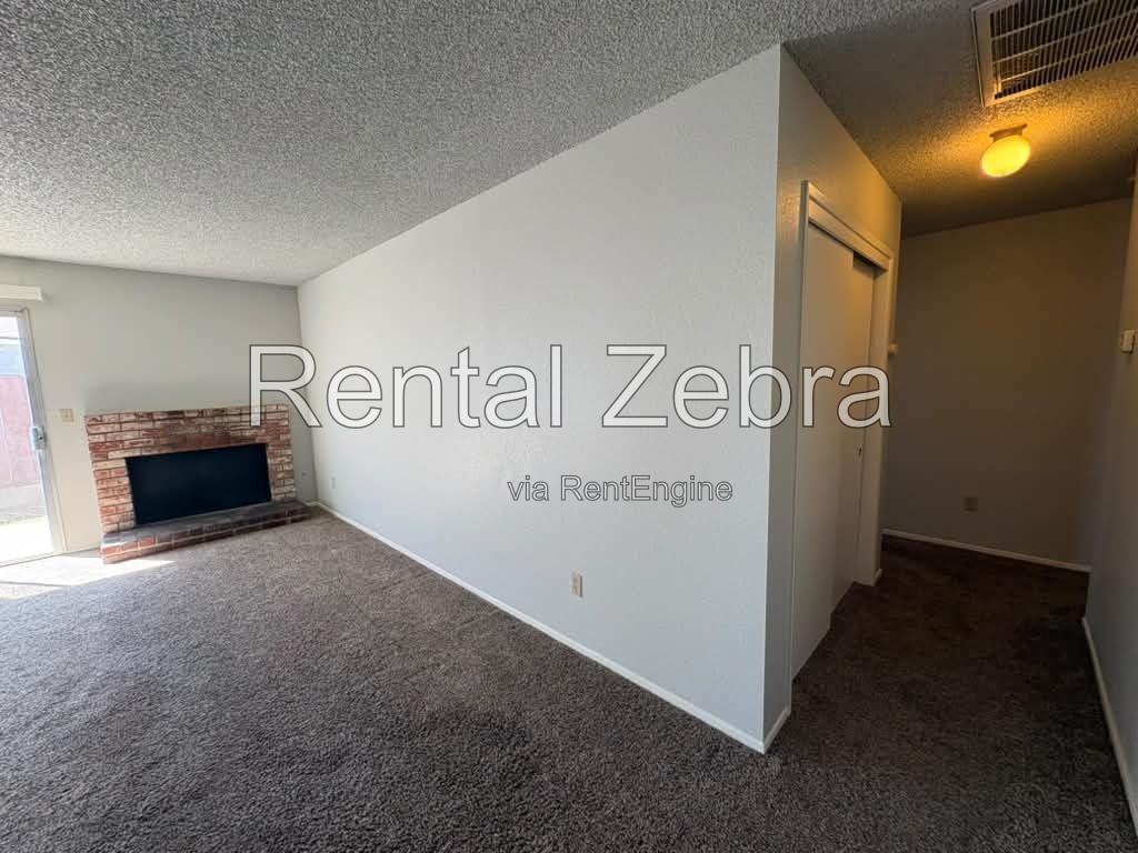 63 Skylark Ct - Photo 3 of 13