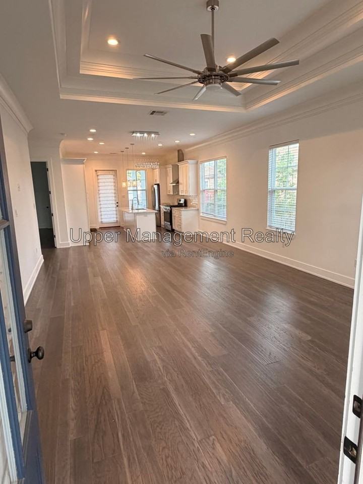 5154 Montegut Dr - Photo 2 of 15