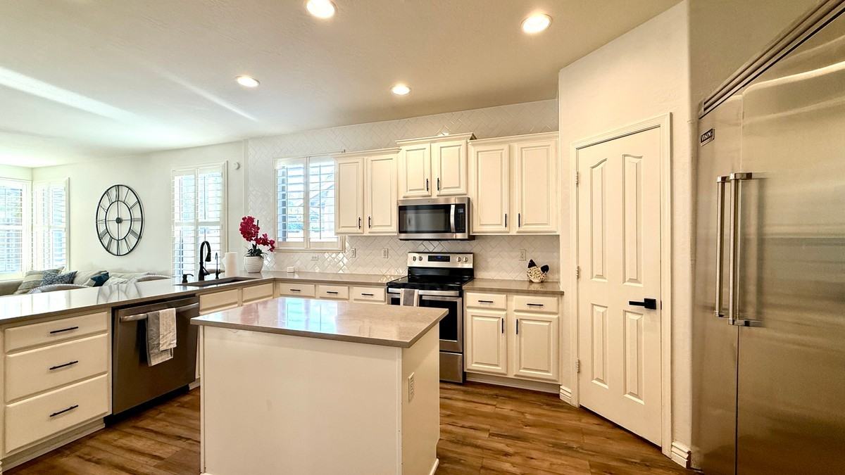 3927 E Andre Ave - Photo 2 of 6