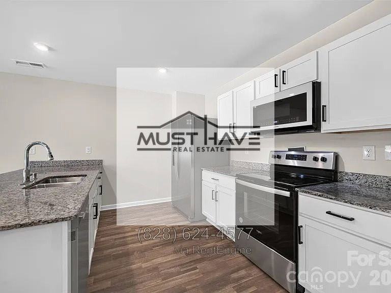 1475 Cannan Mountain Dr - Photo 2 of 8