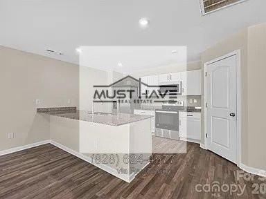1475 Cannan Mountain Dr - Photo 3 of 8