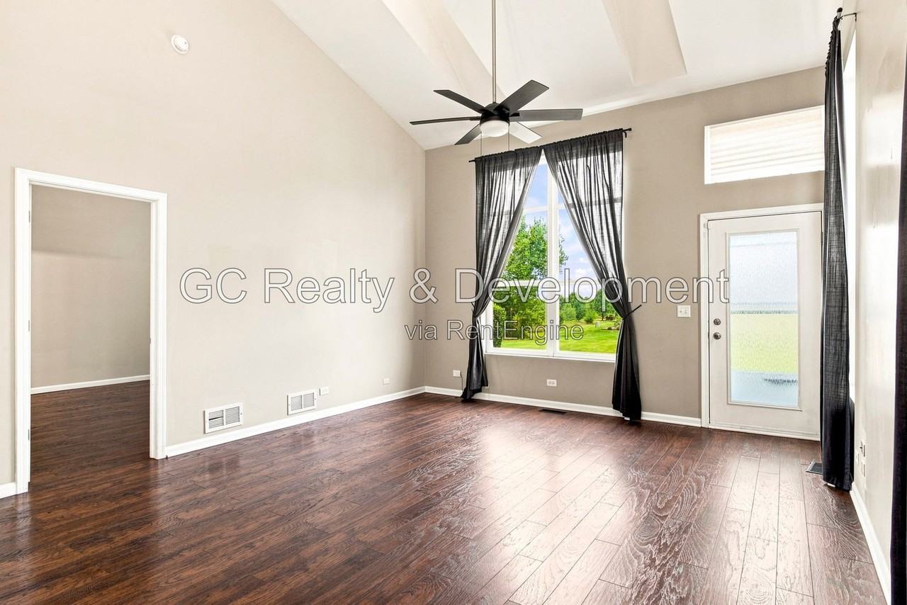 8026 Bluestem Ave - Photo 7 of 25