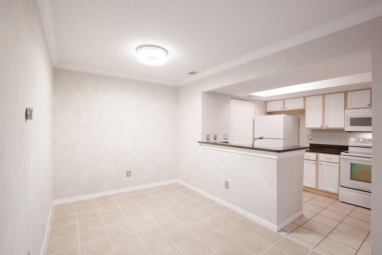 7635 Guadalupe St #501 - Photo 7 of 50