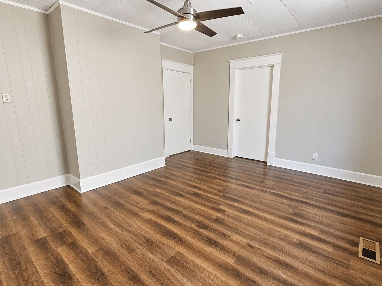 4323 Ohls Ave - Photo 6 of 17