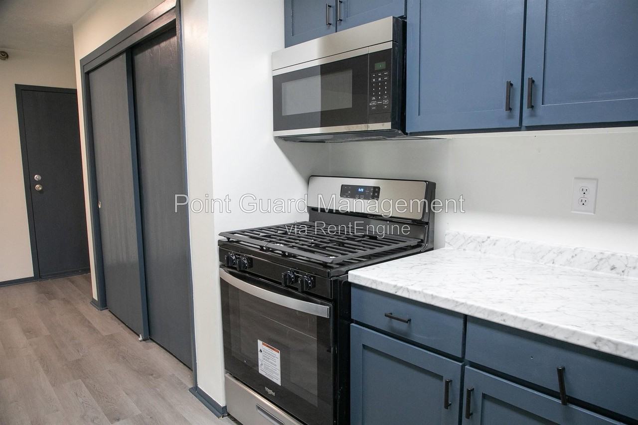 7122 Jones Cir #7116-2 - Photo 4 of 23