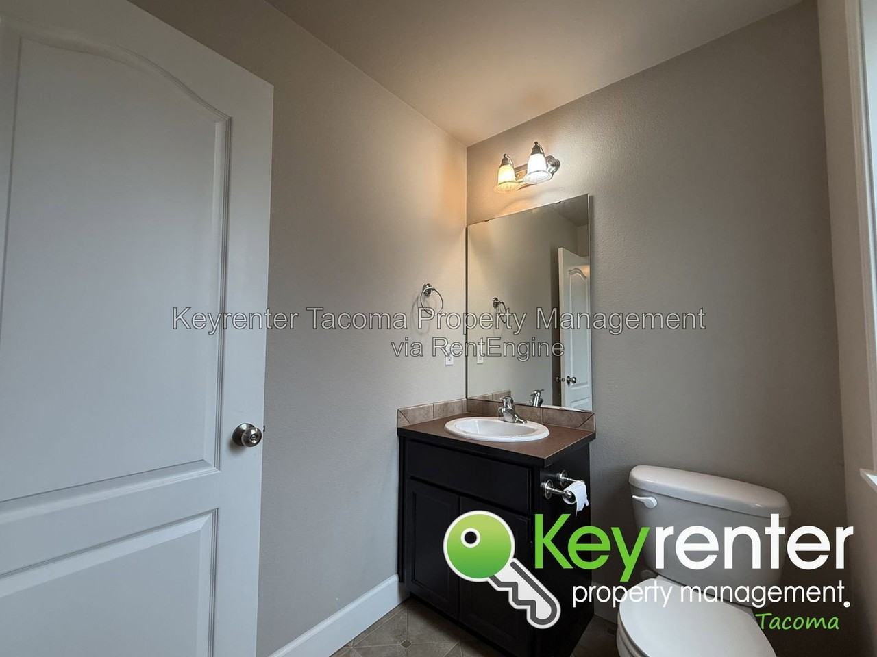 5901 Alaska Ct - Photo 4 of 28