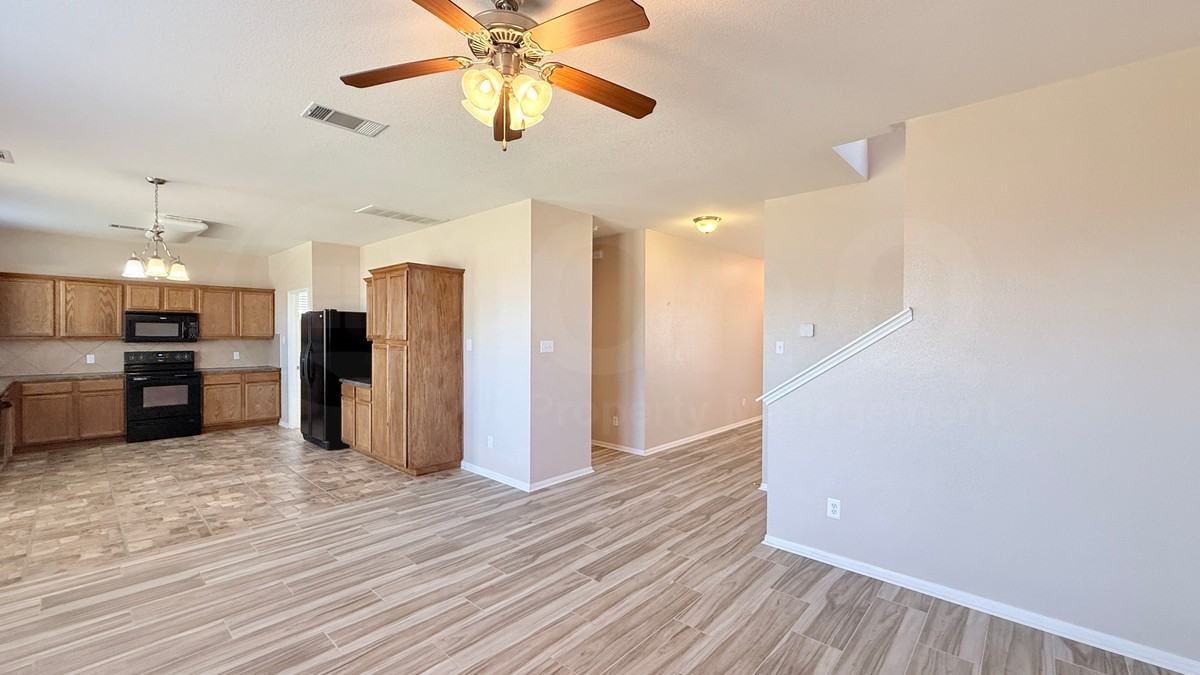 511 Taurus Dr - Photo 6 of 27