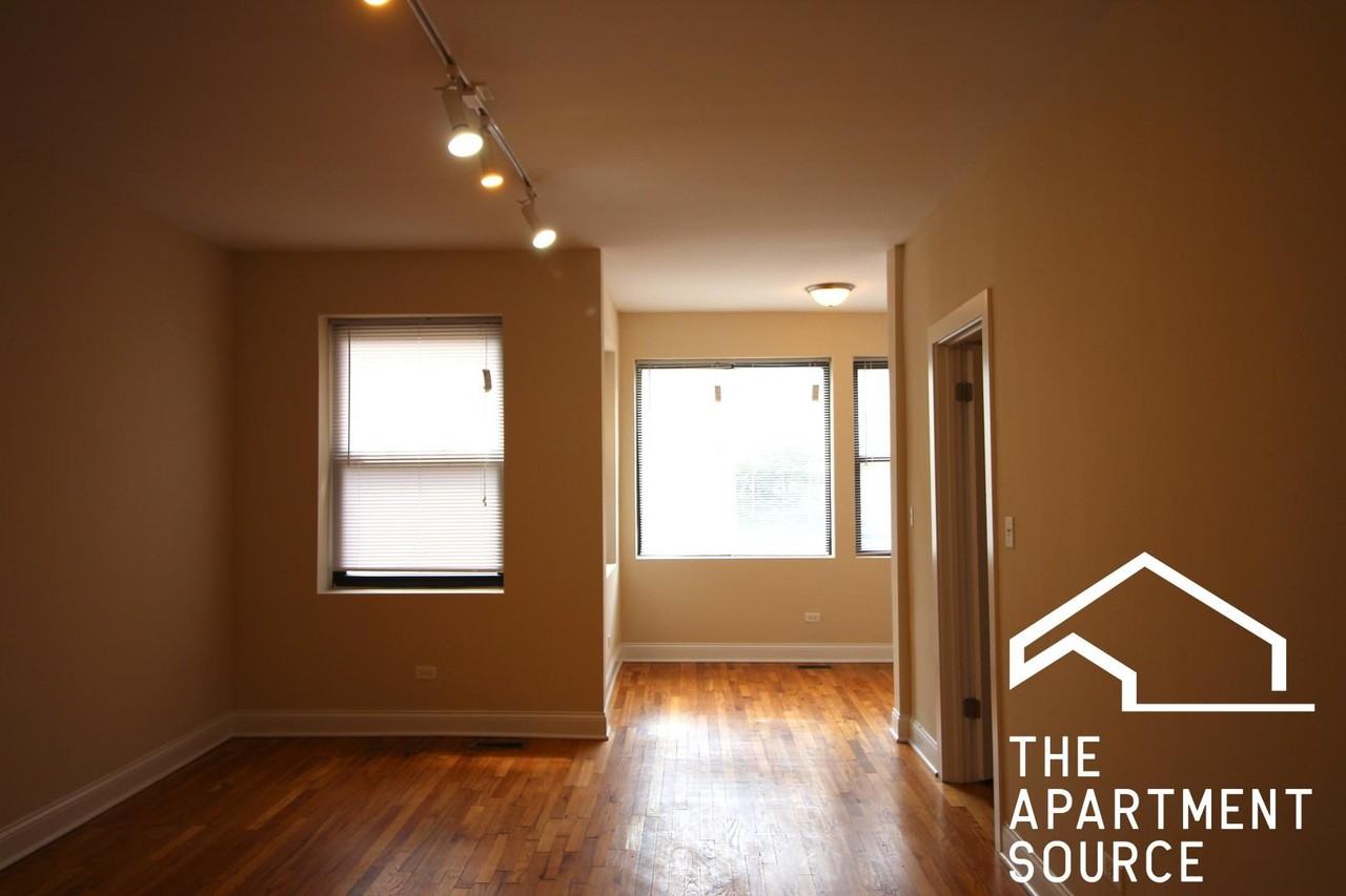 3216 W Argyle St #1 - Photo 3 of 14