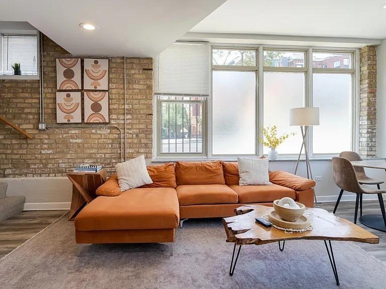 2048 W Touhy Ave #1 - Photo 5 of 10