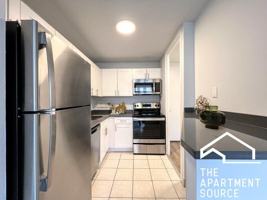 featured image of 1344 N Dearborn St #04B