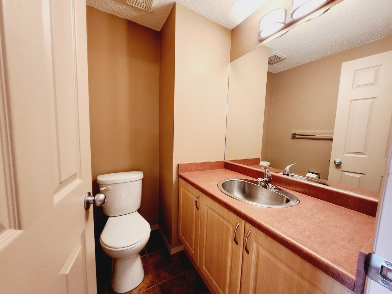 409 Hudson Crt Nw - Photo 6 of 16