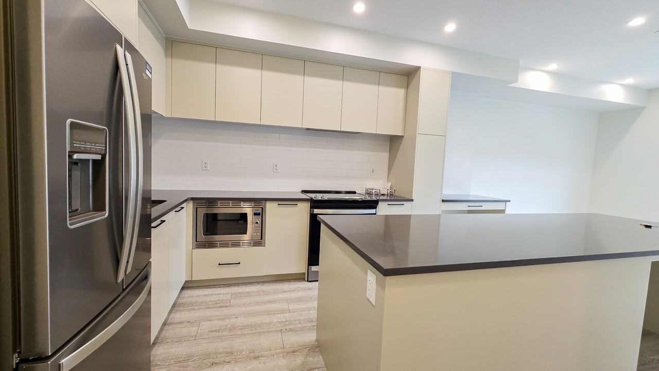 4160 Norford Ave Nw - Photo 3 of 17