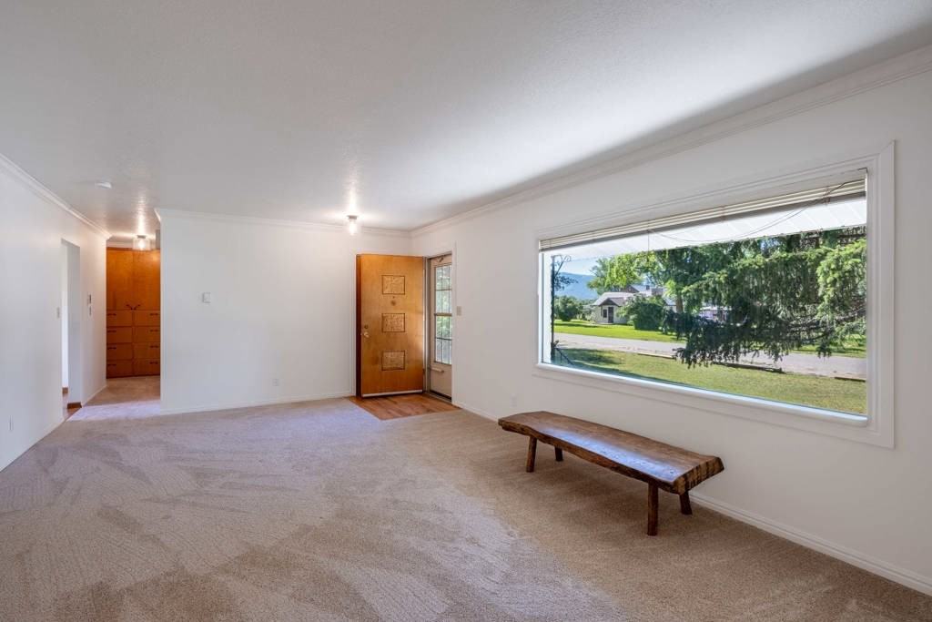 267 E Fremont Ave - Photo 4 of 21