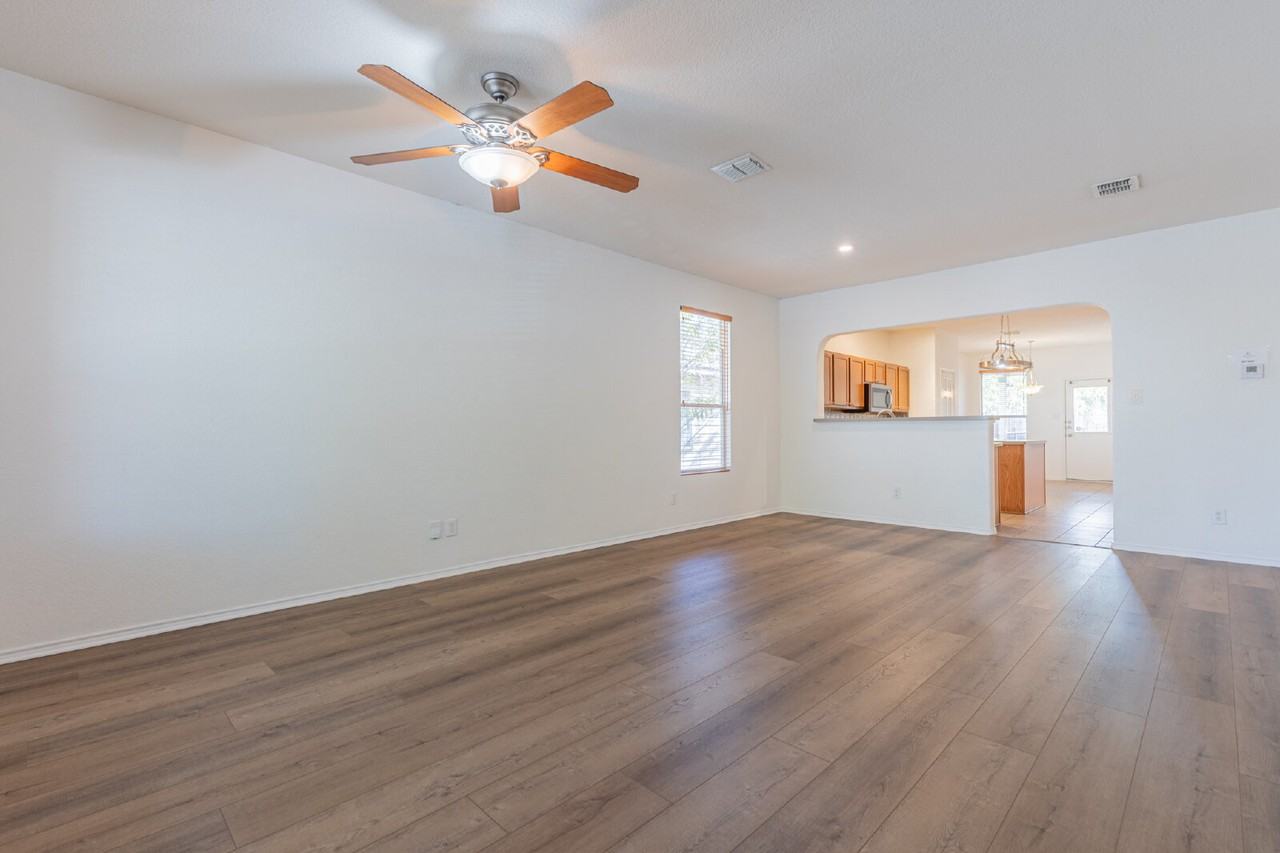 25714 Presidio Aly - Photo 4 of 34