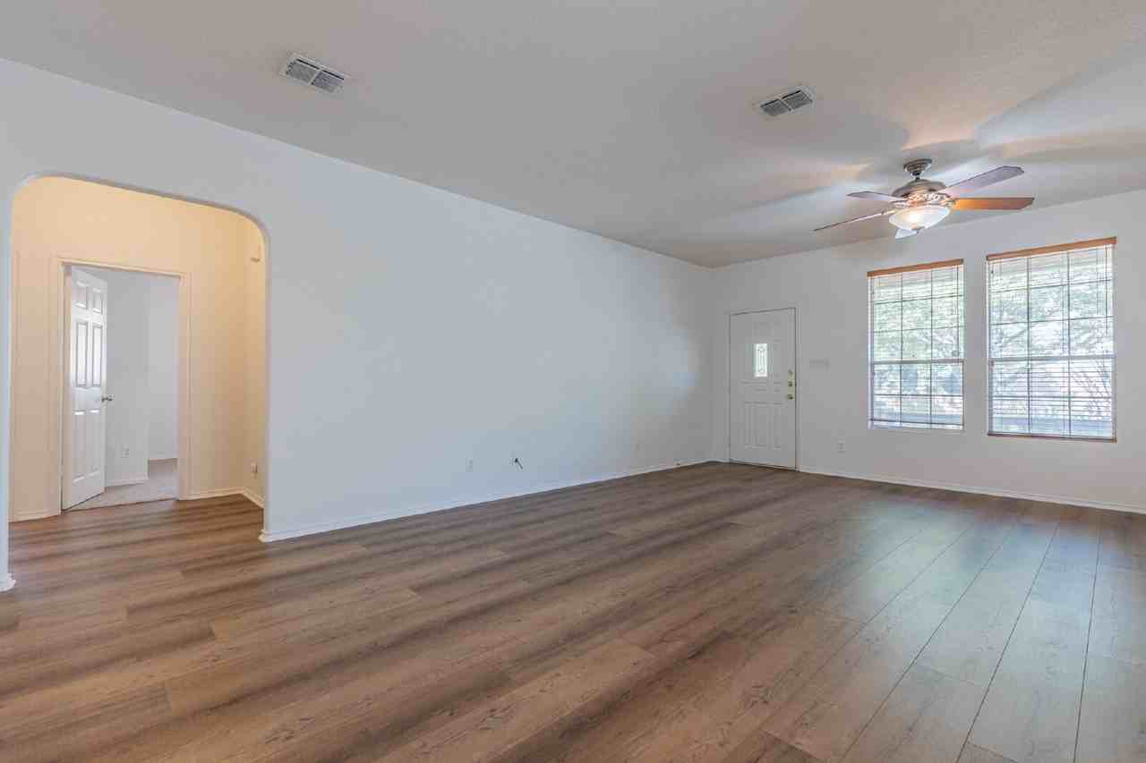 25714 Presidio Aly - Photo 6 of 34