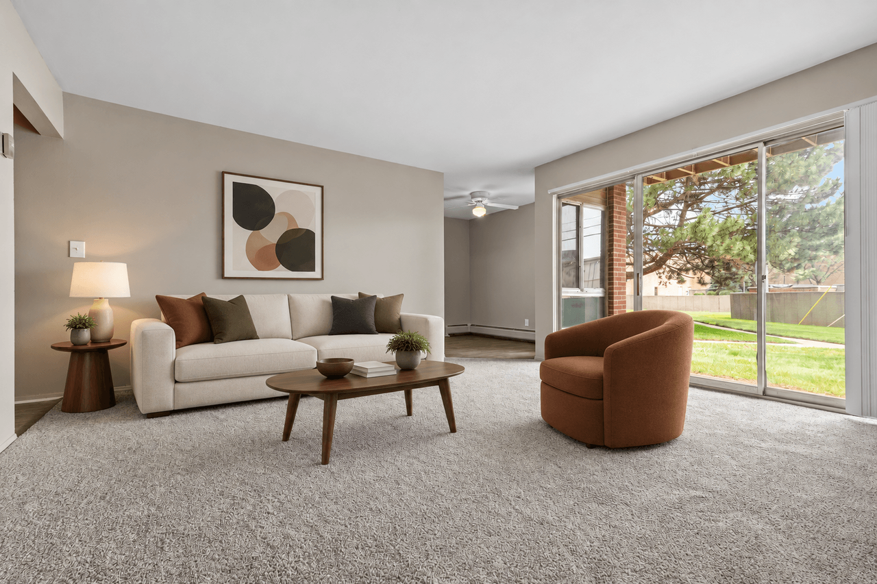 Macomb Manor - Roseville, MI - Photo 4 of 29