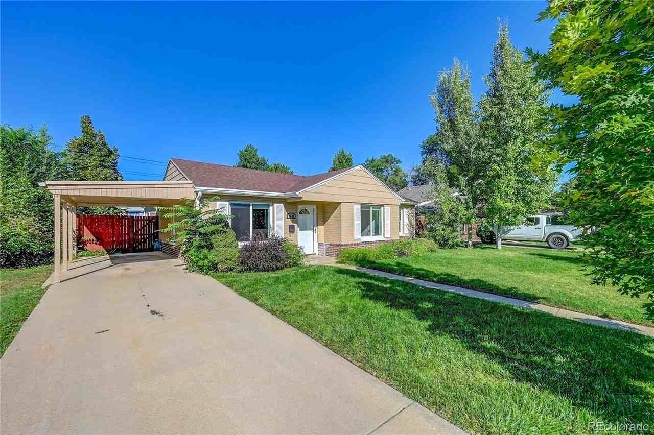 2635 Olive St - Photo 2 of 26