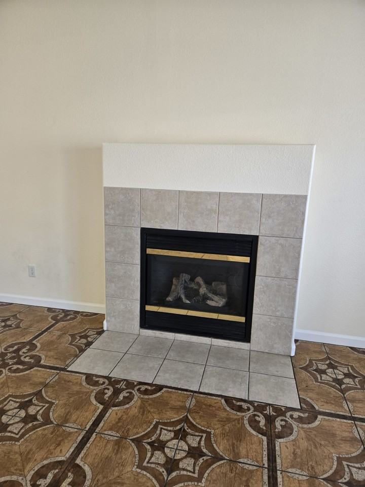 685 Gateway Dr - Photo 7 of 11