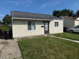 featured image of 28368 Waverly St